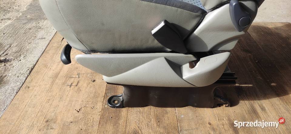 Siedzenie pasażera Trafic Vivaro Primastar Rzepiennik Strzyżewski