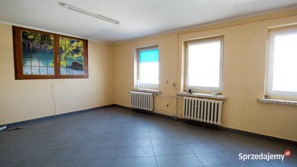 Na sprzedaż budynek biurowy pow 540 m2 w Opolu Ilość pomieszczeń 20 Opole