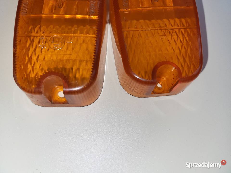 Trabant 601 11 Klosze kierunkowskazu migacza Piaseczno