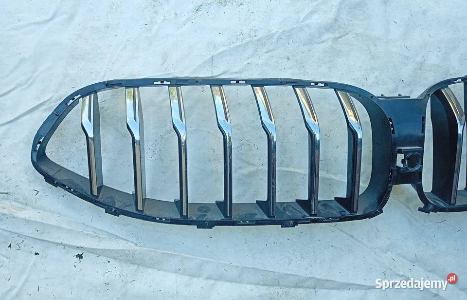 BMW 8 G14 atrapa grill zderzaka Rok produkcji 2025 Przeźmierowo
