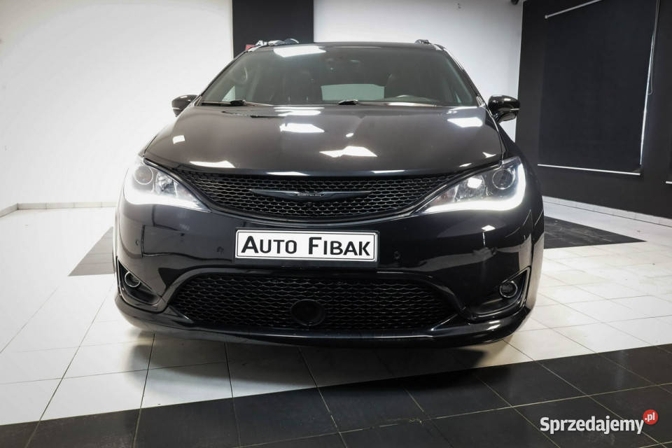 Chrysler Pacifica Limited S7 światła przeciwmgielne