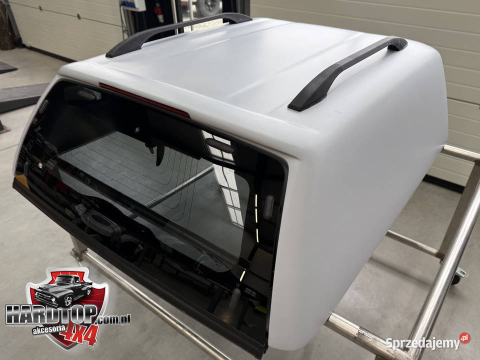 Zabudowa paki Hardtop Isuzu D 2020 Boki Pełne osobowe Pasłęk