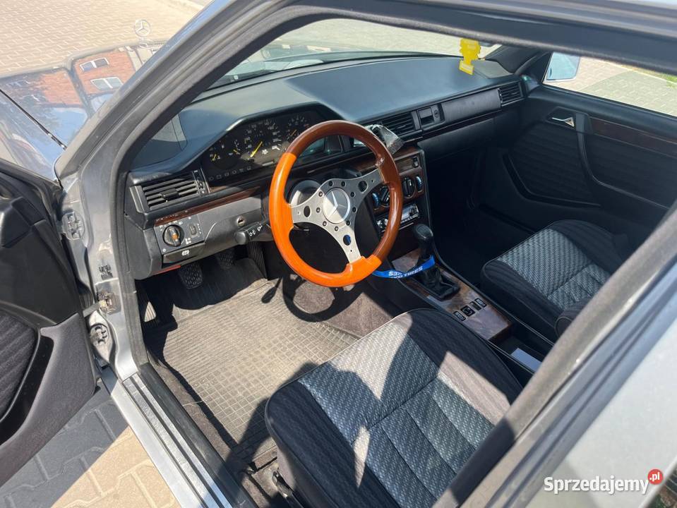 Mercedes 124 230TE stan 390000km W124 Ozorków