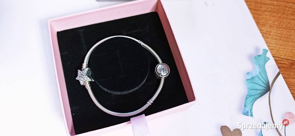 Bransoletka z gwiazdą Charms Korzenie Rodzinne Warszawa