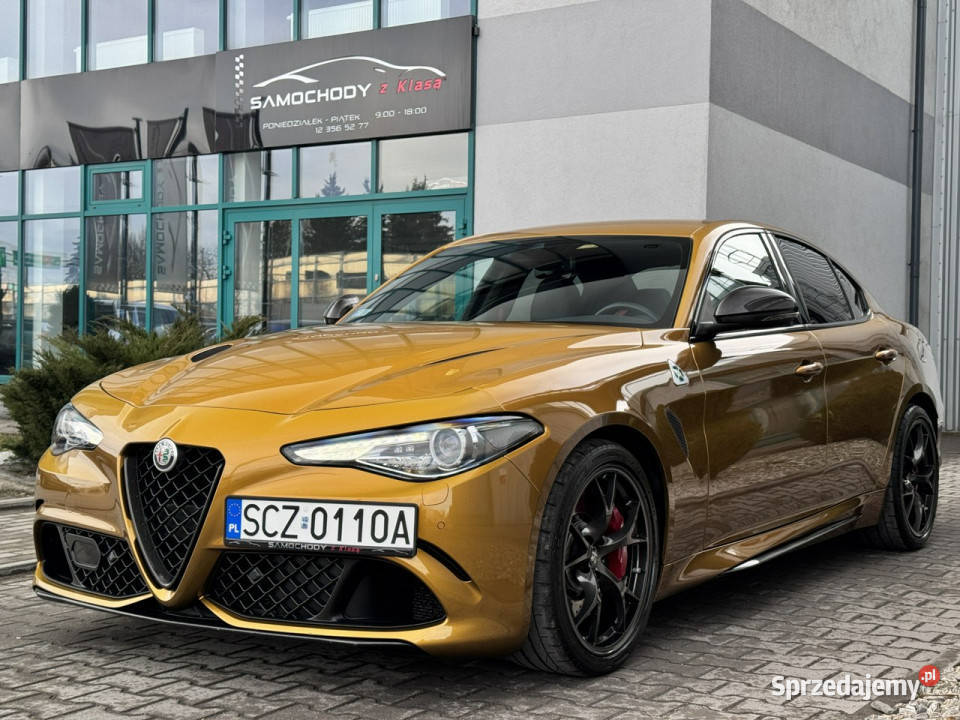 Alfa Romeo Giulia Quadrifoglio 29 V6 510 Sedan / Limuzyna Węgrzce