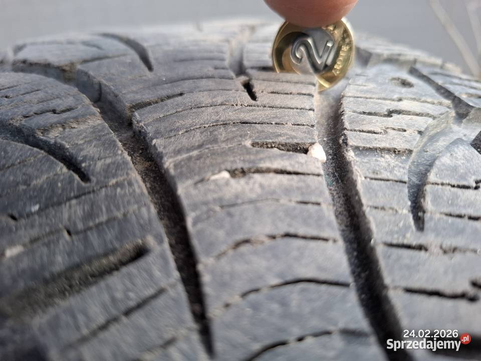 Opony 2356018 Biały Kościół