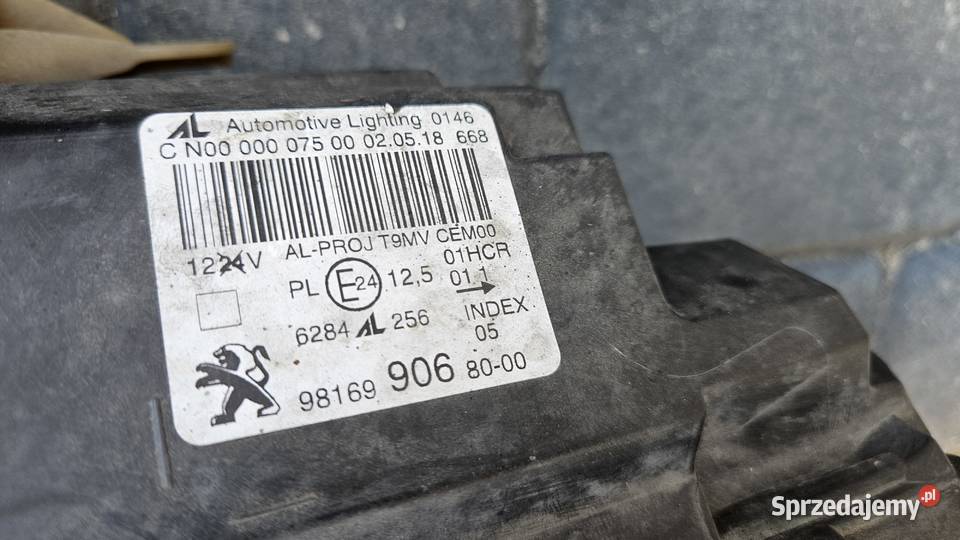 PEUGEOT 308 T9 LIFT 1721 LAMPY PRZÓD SOCZEWKA Szarów