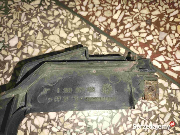 Ślizg lampy prawy przód BMW E46 z uchwytem Elementy wygłuszające Poręba