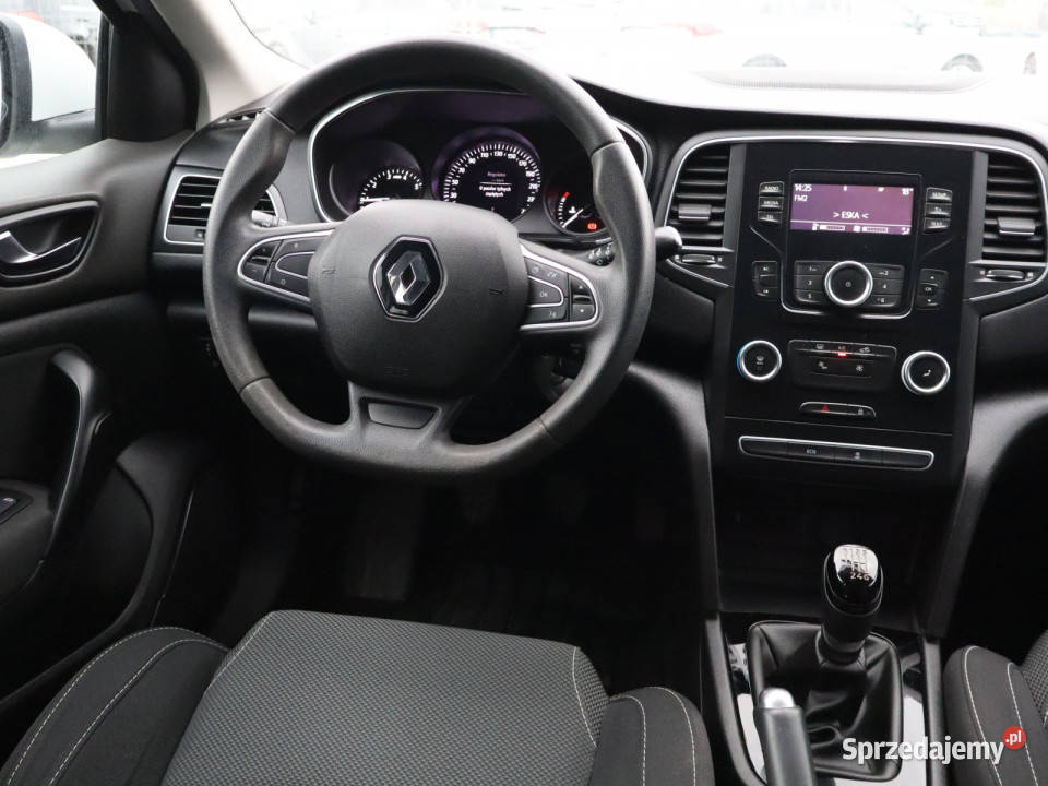 Renault Megane 12 TCe radio Megane