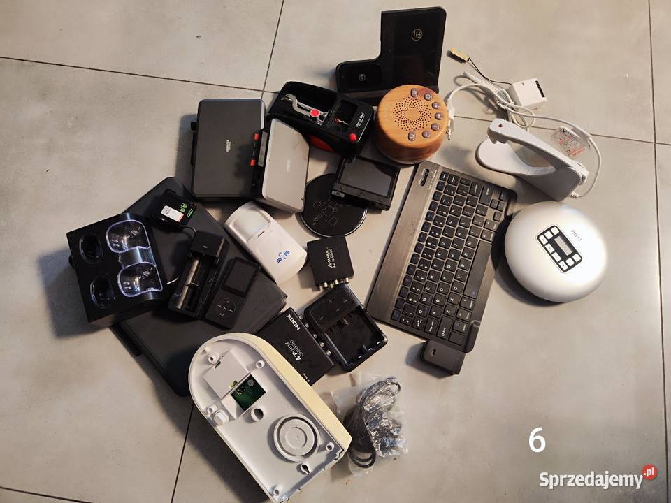 Zestaw elektroniki w większości sprawna Pozostałe Ostrów Wielkopolski