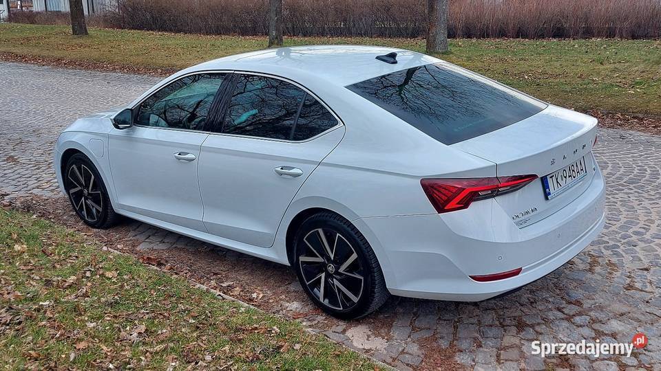 SKODA OCTAVIA IV 14 TSI Style PlugIn iV 204 DSG świętokrzyskie
