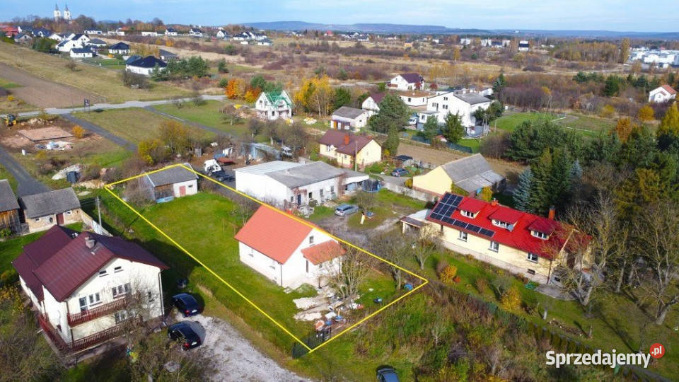 sprzedaży domu wolnostojącego 9324m2 Piekoszów 2 piętra