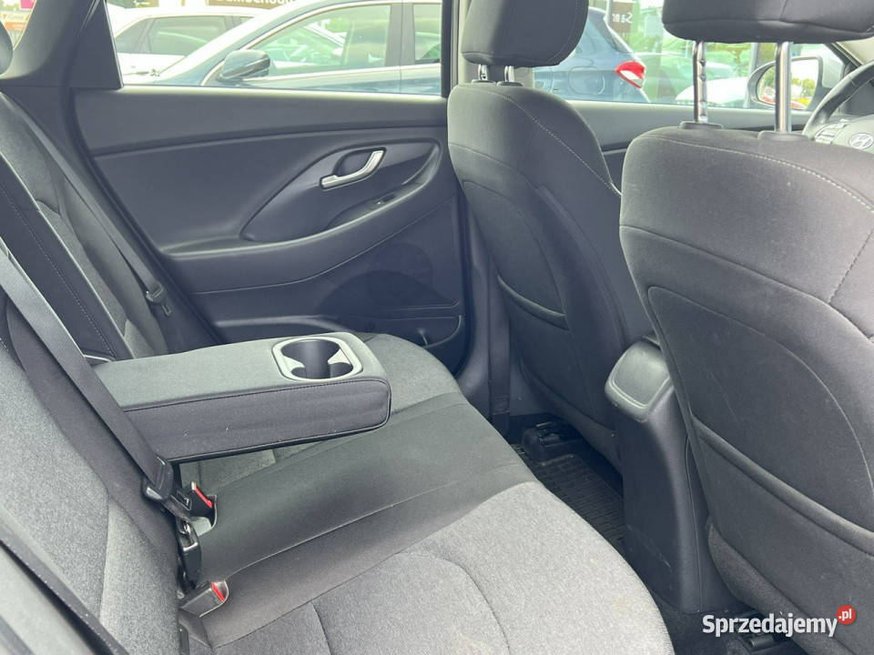 Hyundai i30 15DPI 110 Comfort Salon Polska światła LED łódzkie Piotrków Trybunalski