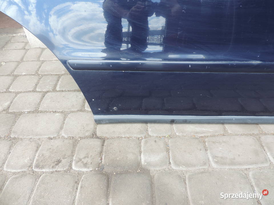 AUDI A4 B5 SEDAN DRZWI PRAWY TYŁ LY5K Rok produkcji 1998