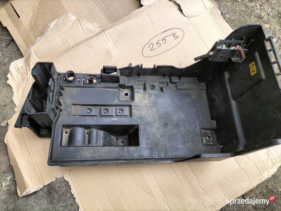 VECTRA C 24413805 PODSTAWA OBUDOWA AKUMULATORA lubelskie