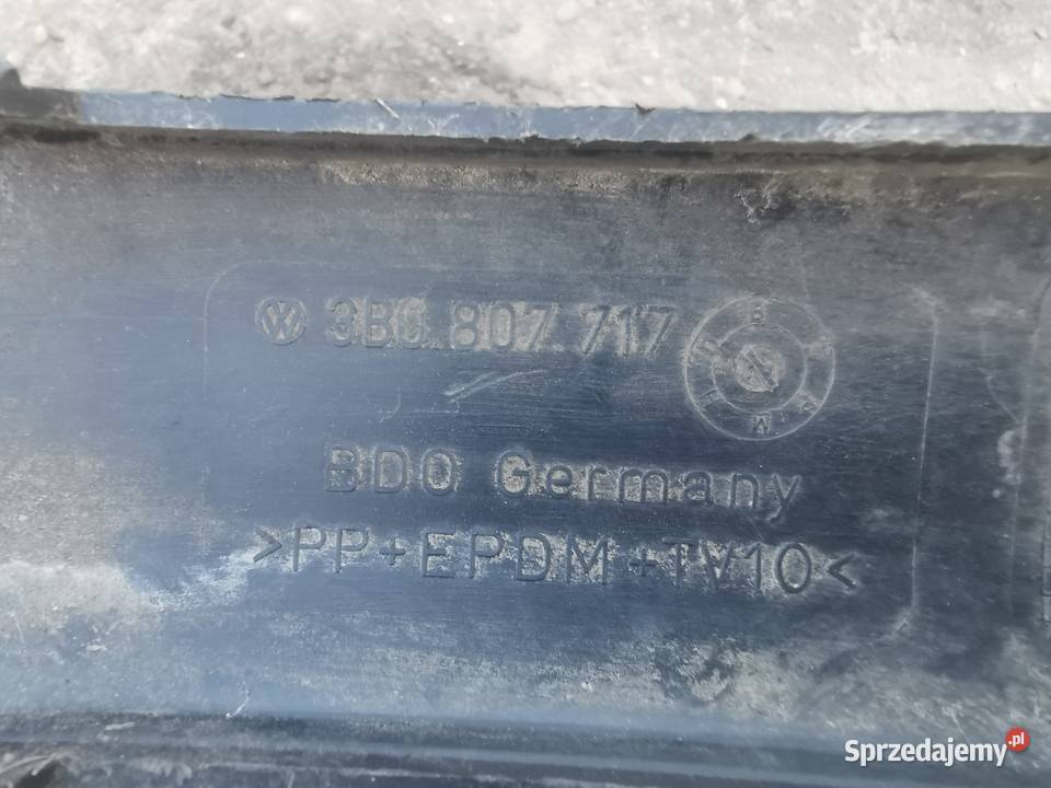 Prawa listwa zderzaka przód prawa vw passat b5