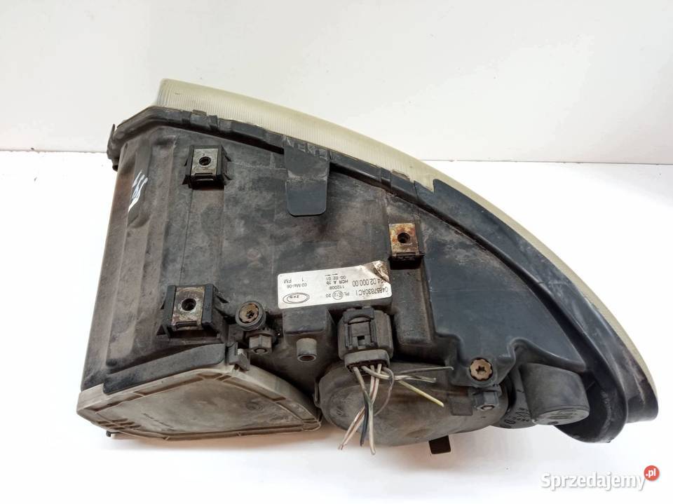 LAMPA PRZÓD PRAWA EUROPA 04857830AC Chrysler Rok produkcji 2007