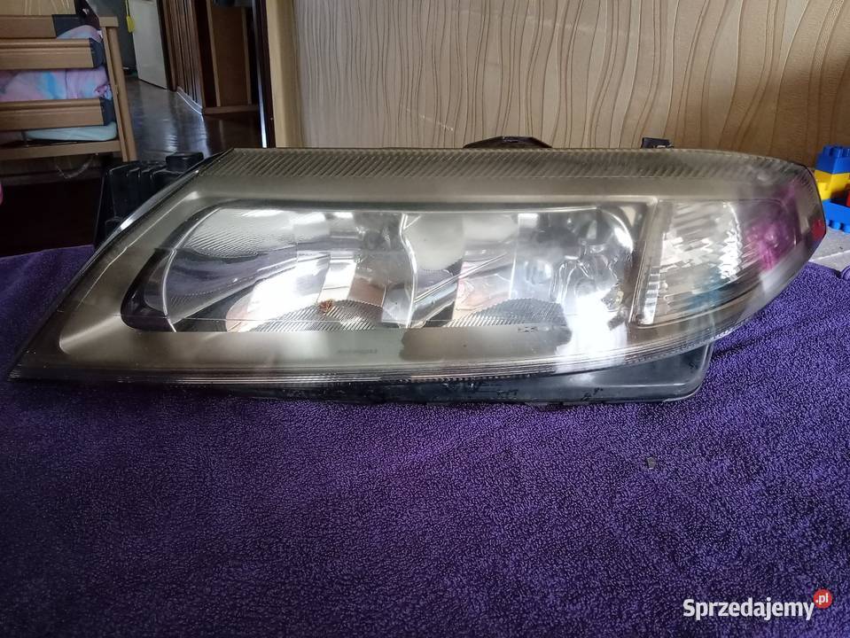 Leflektor Renault laguna osobowe Pabianice sprzedam