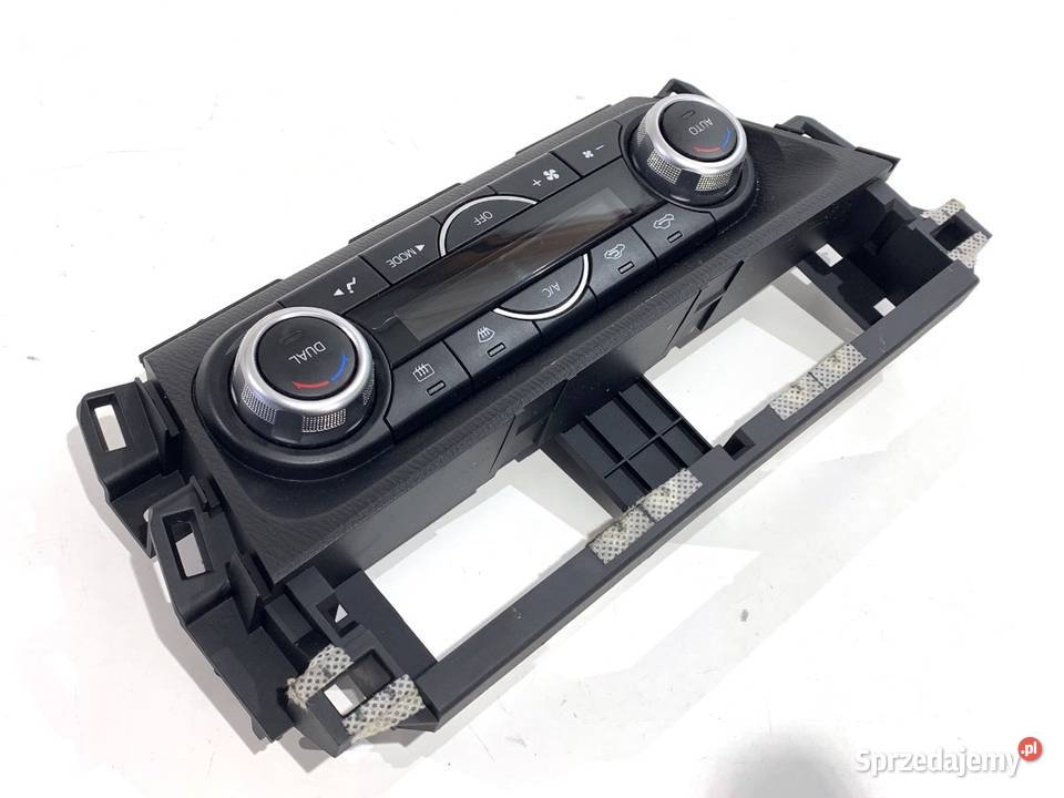 PANEL STEROWANIA NAWIEWU MAZDA 3 BM BHT161190E osobowe Motoryzacja