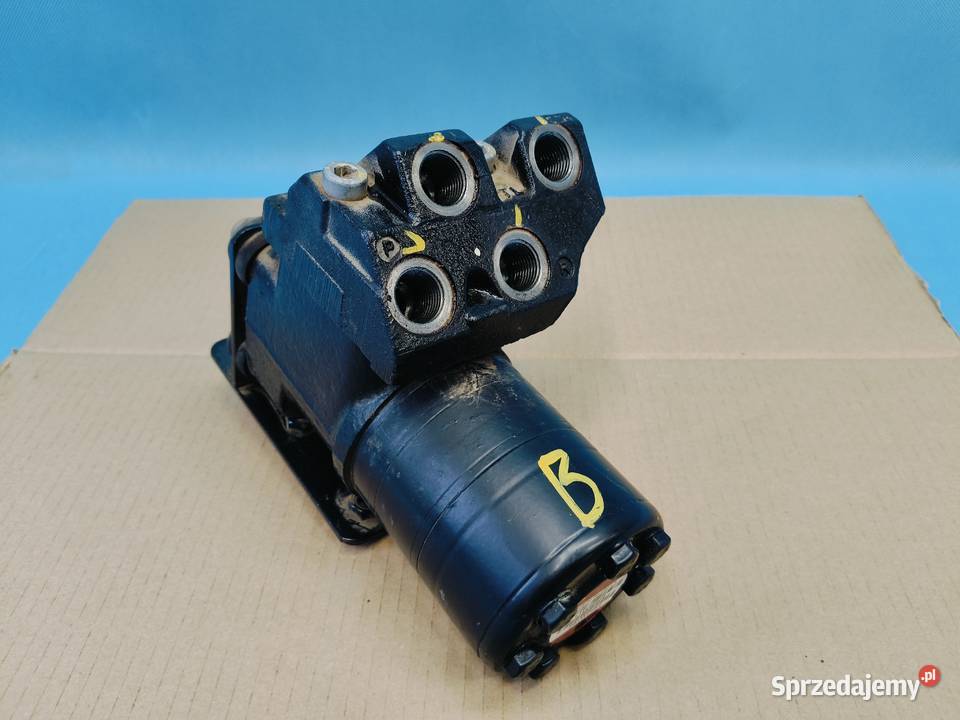 Claas Axion 840 CMatic 13r Pompa Hydrauliczna Układ kierowniczy i oś przednia sprzedam