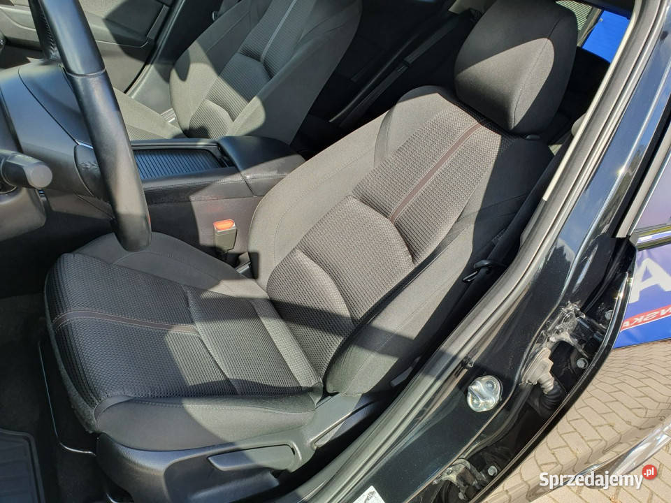 Mazda 3 salon SkyPassion super stan I rej 2018r sprzedam