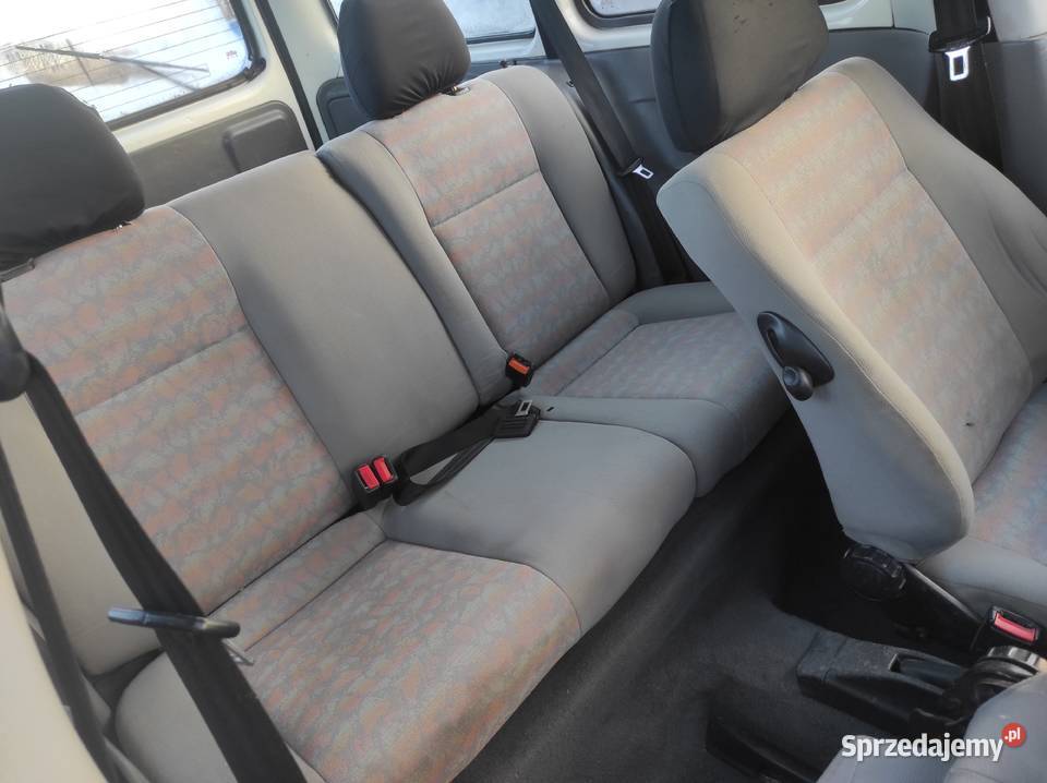 VOLKSWAGEN CADDY 5 OSOBOWY 19 TDI 2003 R kujawsko-pomorskie