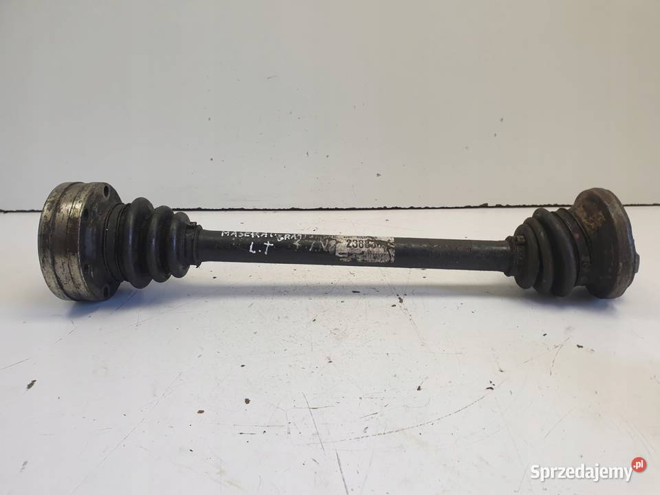 Maserati Granturismo 47 V8 TYLNA LEWA TYŁ lewy Półosie Rudka