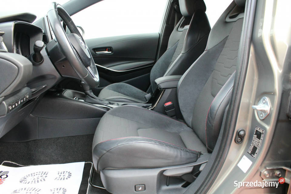 Toyota Corolla SELECTION 18 HYBRID Salon Polska Włocławek