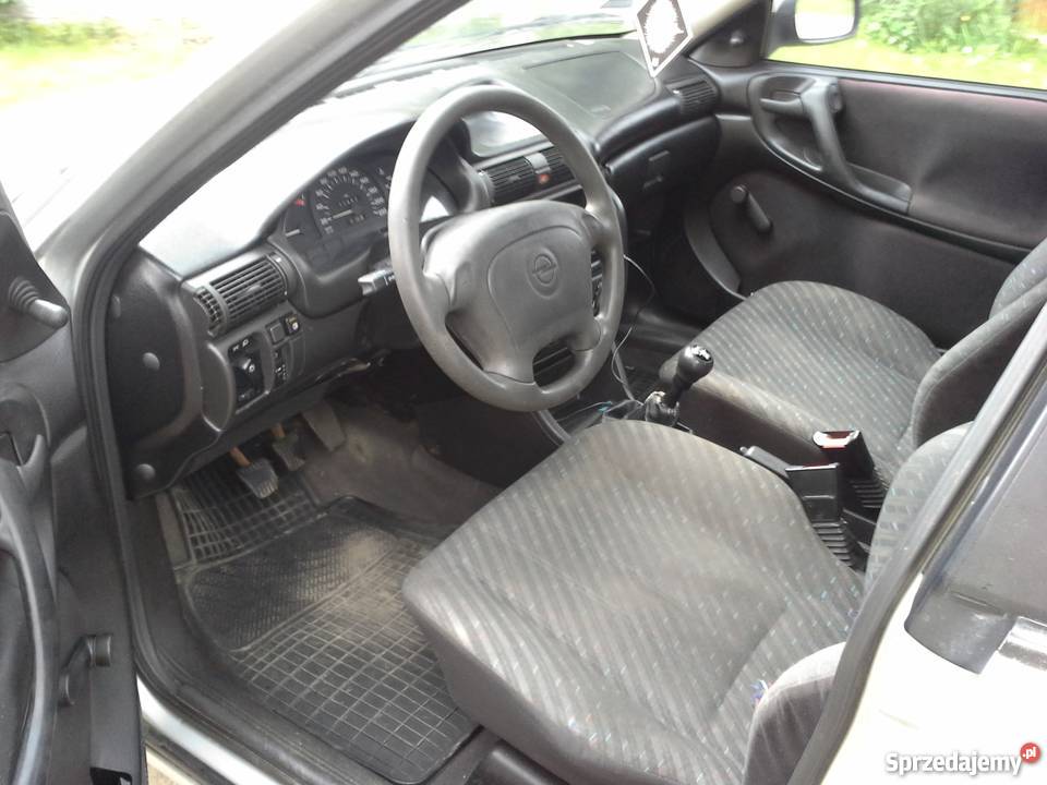 Opel Astra F 14 8v Okazja 1999 Hatchback Samochody osobowe Tarnobrzeg
