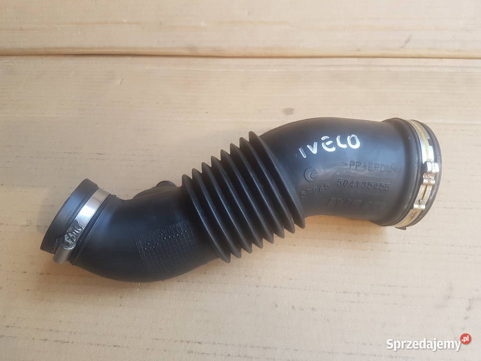 Iveco Daily 4 0611 rura kolanko dolotu powietrza