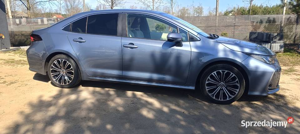 Toyota corolla 16 nowa 33 full led comfort tech benzyna Sochaczew-Wieś