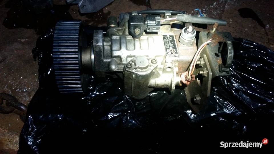 Sprzedam pompe wtryskowa do Mazdy 323 O RF 4F 13 Bieżuń