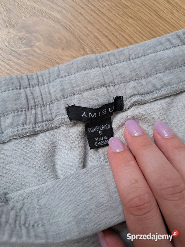 Szare dresy AMISU S wygoda na co dzień Trąbki Wielkie sprzedam