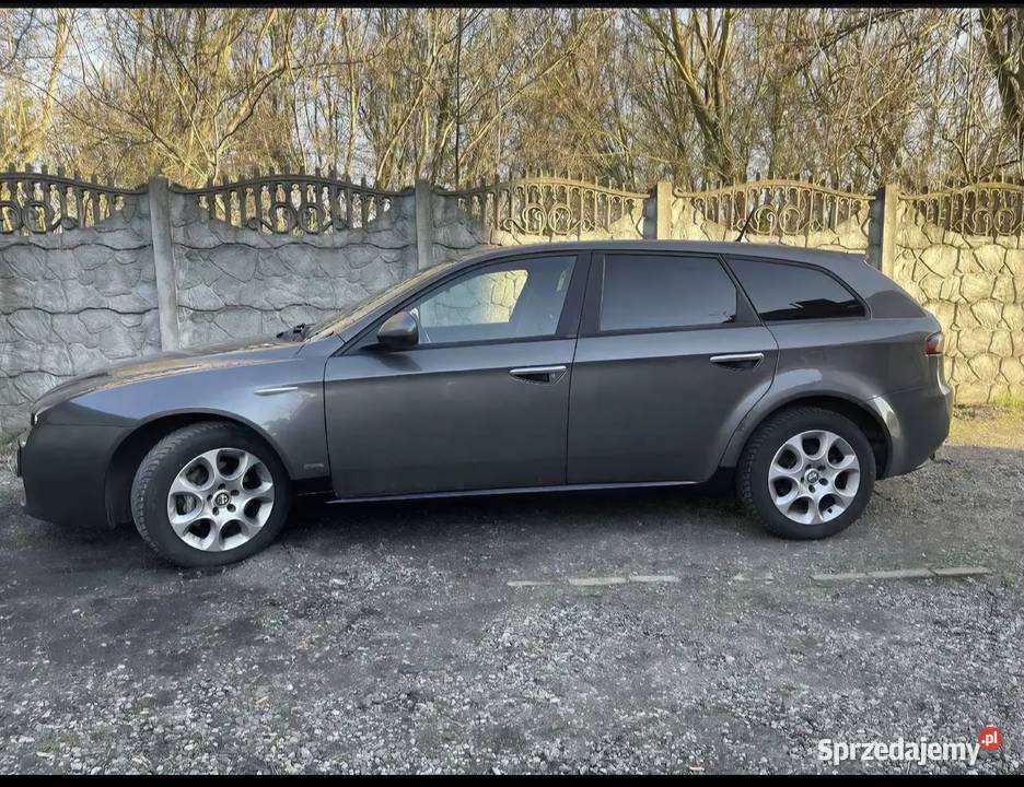 Sprzedam Alfa Romeo 159 jtdm 120 z roku 2009 przyciemniane szyby Gorzów Wielkopolski