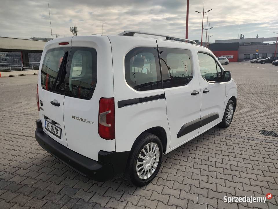 Toyota Proace City Verso 15 d4d2021r navi wspomaganie kierownicy Kielce sprzedam