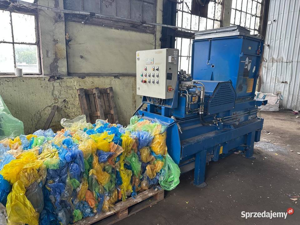 Belownica prasa kanałowa automatyczna do folii Drzewica