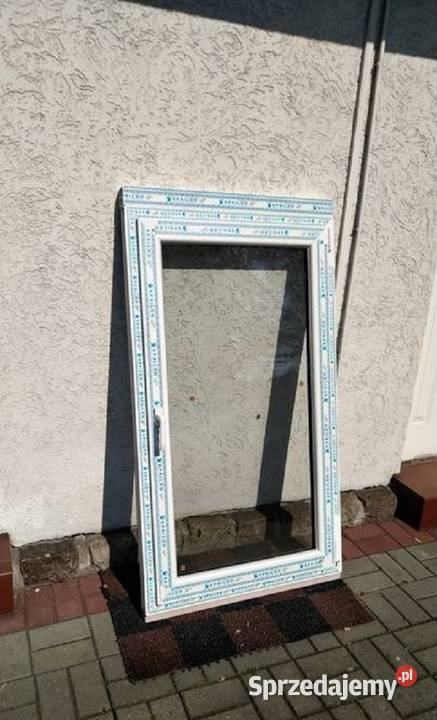 Okna ciemny dąbbiałe PCV 810 x h139060