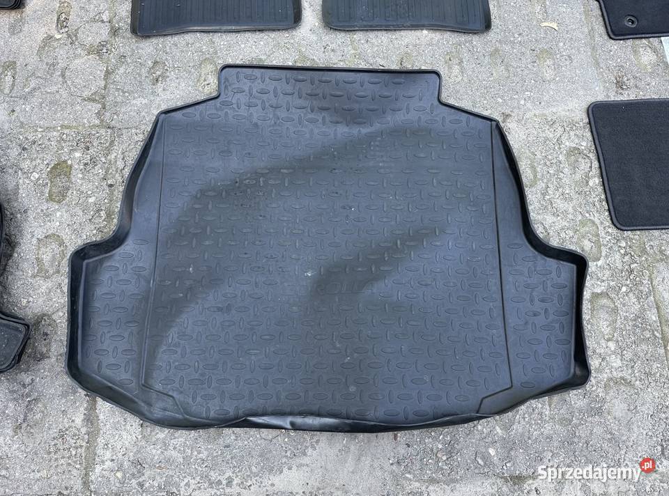 Toyota Corolla Sedan Kombi dywaniki gumowe mata Gdańsk