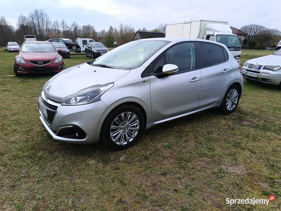 Peugeot 208 12 benzyna 1199cm3 208 Podkonice Miejskie sprzedam