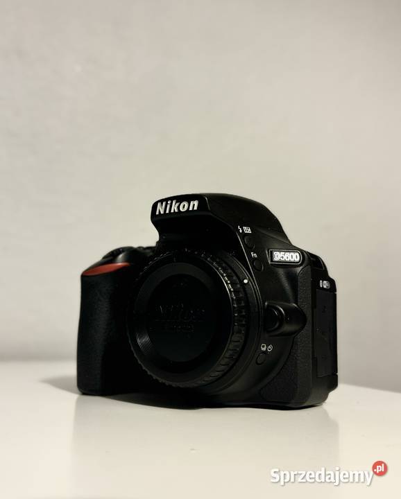 Nikon D5600 Nikkor 1855 mm f3556 G VR Lustrzanka Hrubieszów sprzedam