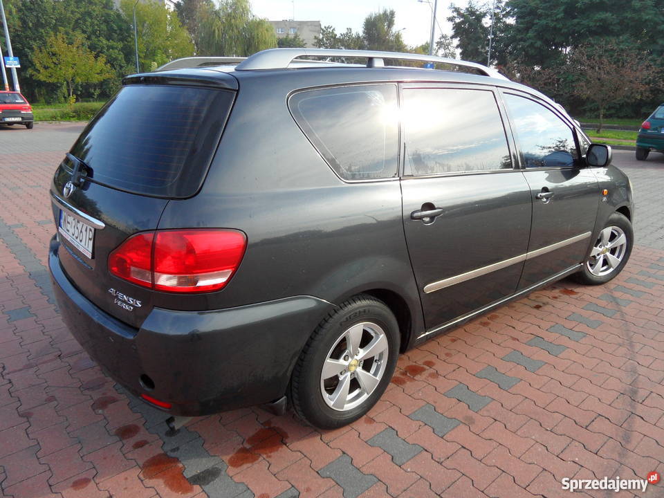 Toyota avensis verso 2002