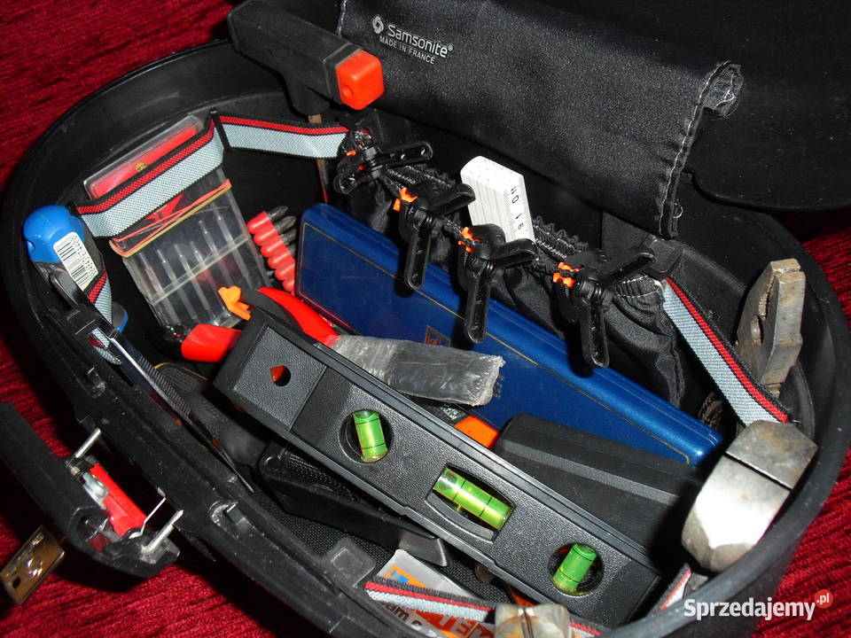Zestaw narzędzi we francuskim kufrze Bielawa