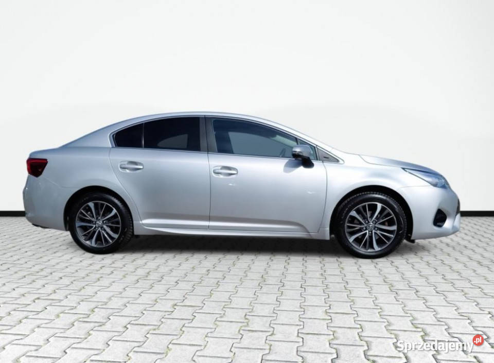 Toyota Avensis 2017r Salon Automat Tempomat