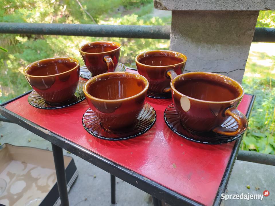 Zestaw porcelitowe filiżanki brązowe z