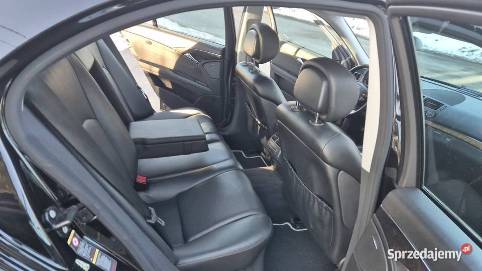 MERCEDES E350 CGI 4MATIC W211 SUPER STAN NISKI Rok produkcji 2005 Dobranowice