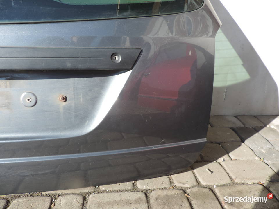 FORD FOCUS MK1 KOMBI KLAPA BAGAŻNIKA TYŁ KOLOR Rok produkcji 2002