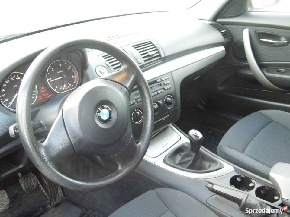 BMW 1 116d E87 seria 1 przebieg 150000 poduszka powietrzna Bieżuń