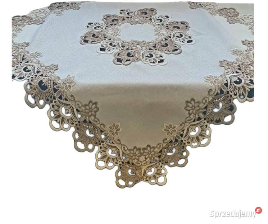 Jasno brązowy obrus z Gipiurą 85x85