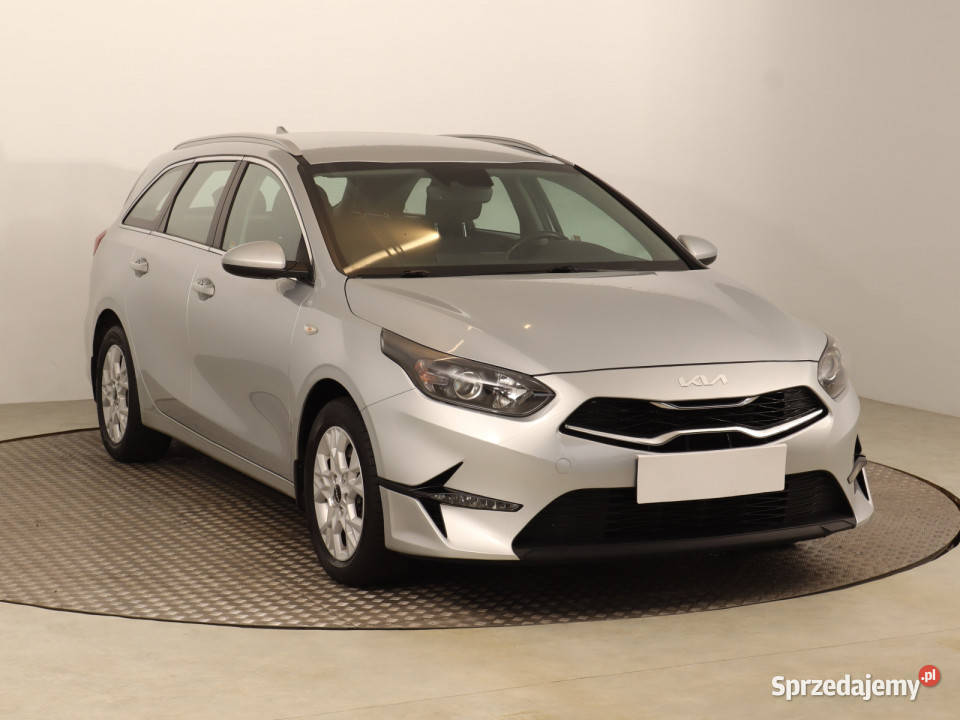 Kia Ceed 15 TGDI automatyczna