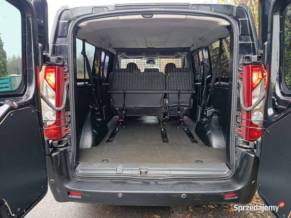Citroen Jumpy 20 L2H1 Long 20 HDi 8osób Faktura czarny zachodniopomorskie